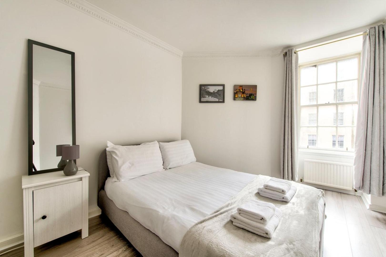 Appartamento Guestready - Bright & Airy 1Br Flat In Center Edimburgo Esterno foto