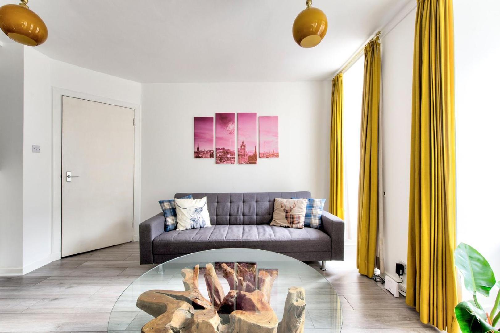 Appartamento Guestready - Bright & Airy 1Br Flat In Center Edimburgo Esterno foto